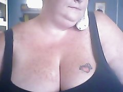 Hot bbw flashing huge tits on cam