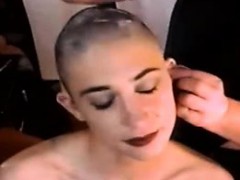 Woman that is strange gets her mind shaved subsequently sme