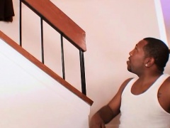Shorty is fucking Kendall at the stairs