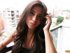 Hot Colombian Chick Wants To Be A Model