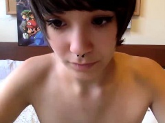 Adorable Teen Rubs Pussy On Webcam