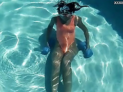 underwater gymnastics with micha
