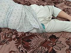Boyfriend Sneaks Into QueenbeautyQBs Bedroom And Shocks Her